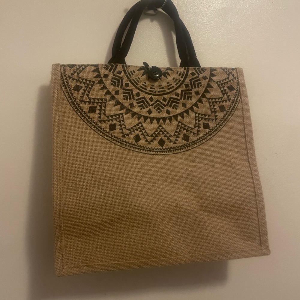 Tote bag